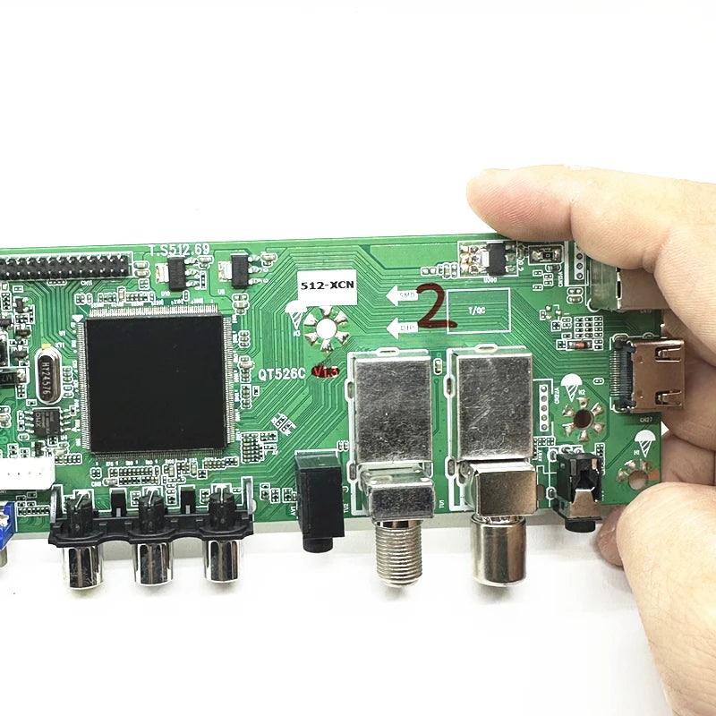 Custom New qt526c TV motherboard presents remote control, key board, firmware, supports DVB-T2, DVB-S2 Manufacturer