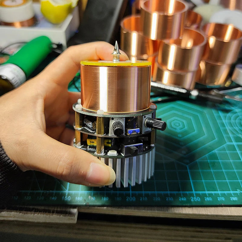 Custom Touchable Artificial Lightning Mini Music Double E Class Solid Tesla Coil Teaching Tool Wireless  Lighting Manufacturer