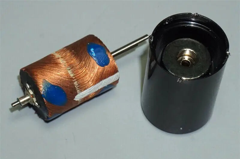 Custom Precious 22mm*33mm Coreless Mute Motor DC 12V-24V 4600RPM Low Speed Strong Magnetic Large Torque D-shaft Low Noise Manufacturer