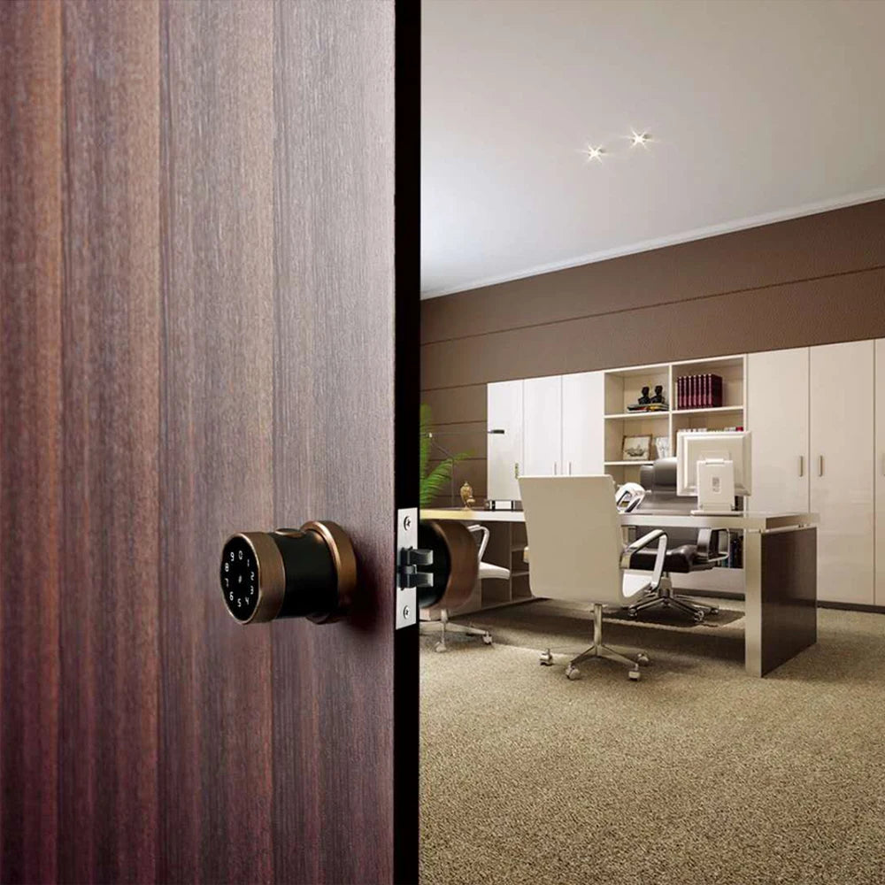 Custom Hot Tuya APP Smart Fingerprint Door lock smart wifi Lock RFID Card password security Home or Hotel lock Digital Keyboard Door lo Manufacturer