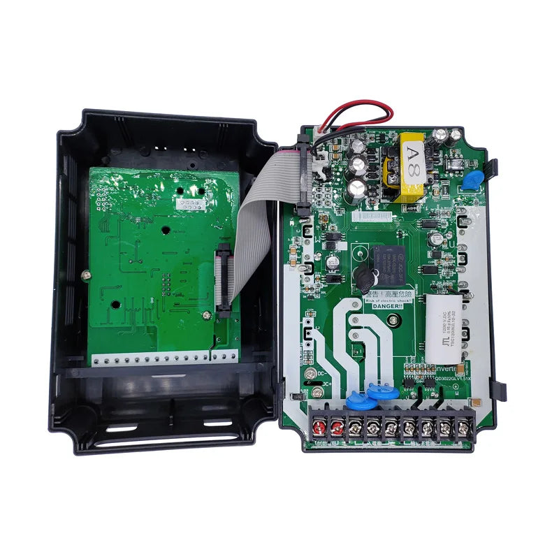 Custom  VFD Frequency Converter Frequency Inverter  0.75 1.5 2.2kw 220V Single Phase 380V 3 Phase Inverters &amp; Converters Manufacturer