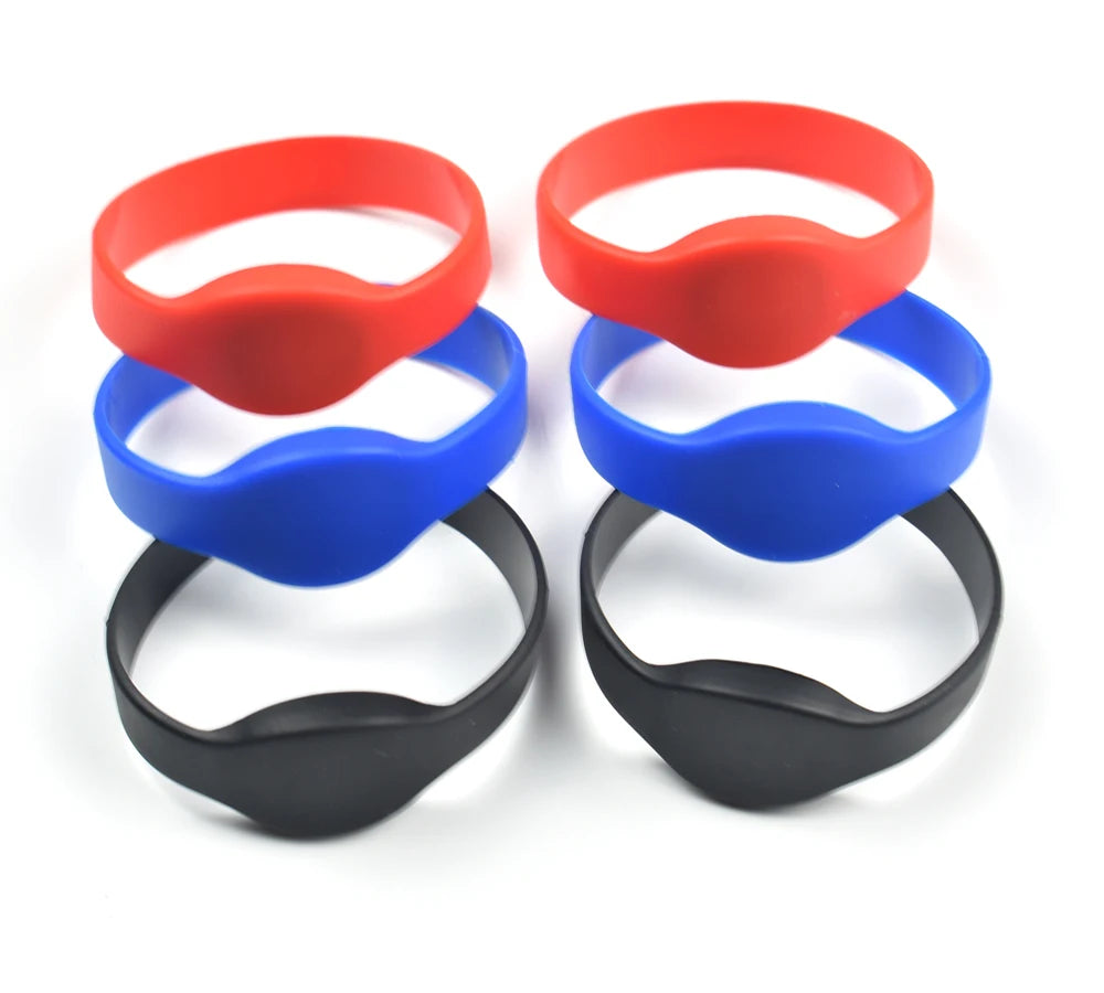 Custom Smart Wristband RFID Bracelet IC Silicone Intelligent Waterproof Bracelet Support Custom Logo Manufacturer