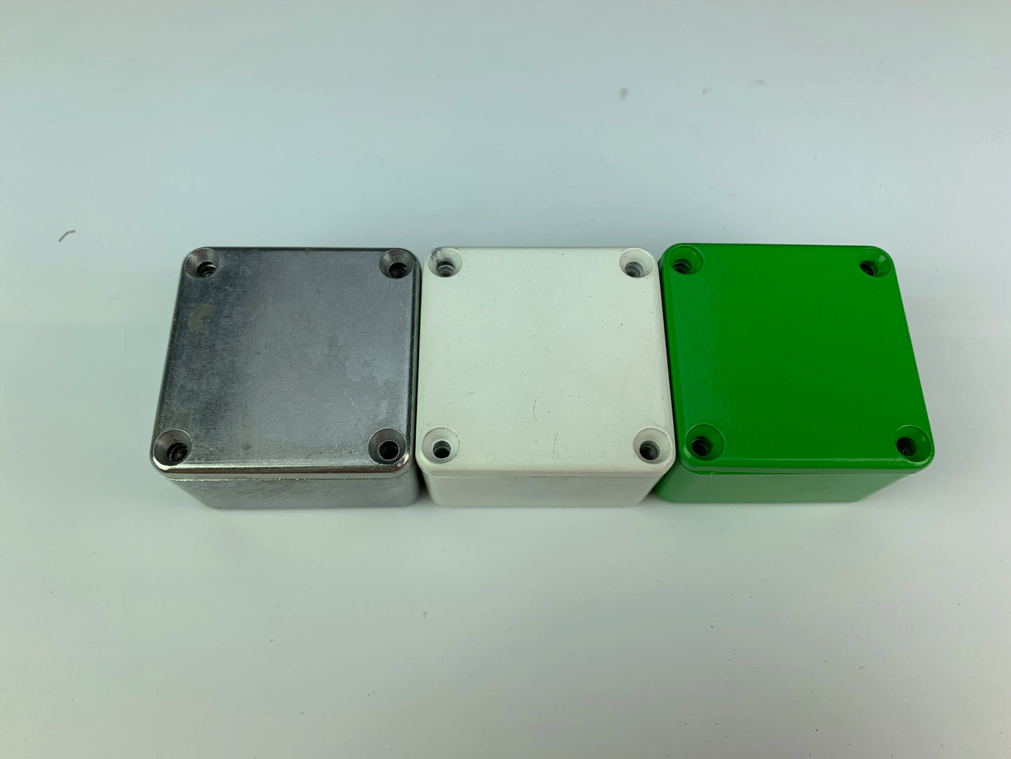 Custom White/Slive/Red/Green1590LB small effectors hammond aluminum box 50.5X50.5X31mm Manufacturer