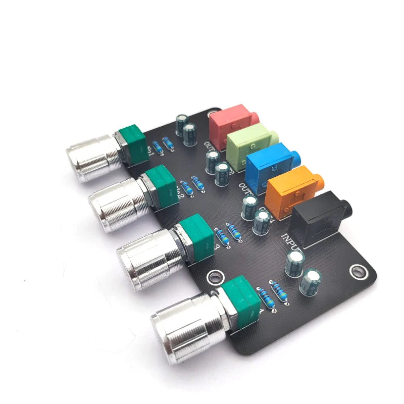 Custom 1 Input 4 Output AUX Hub Audio Distributor Signal Selector Switch Audio Source Switcher udio amplifier board pcb assembly Manufacturer